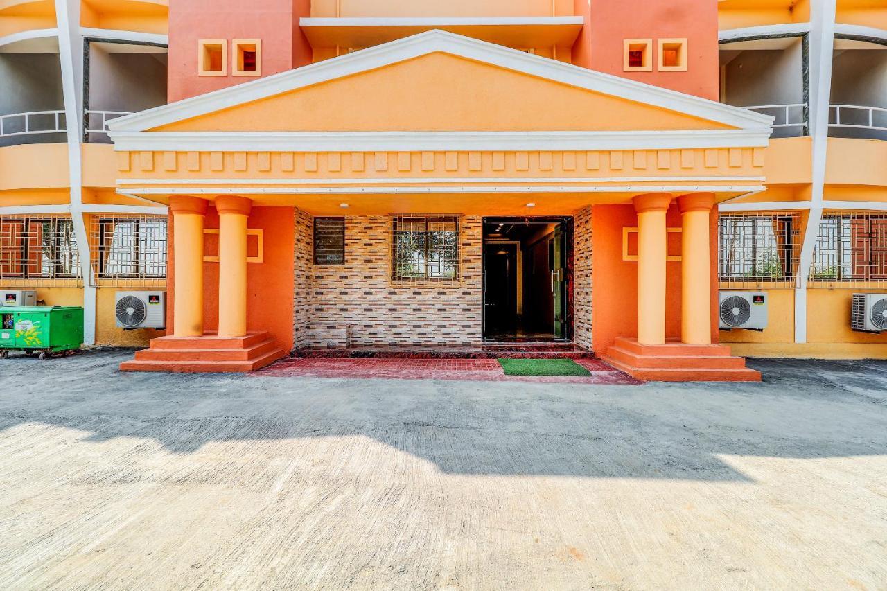 Hotel Apratim Lodging & Boarding Ulhasnagar Экстерьер фото