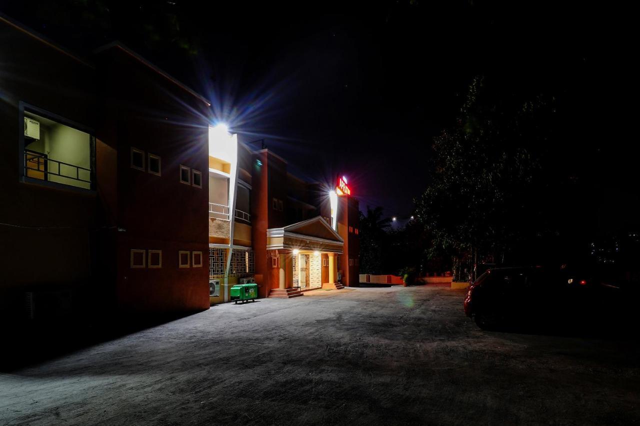 Hotel Apratim Lodging & Boarding Ulhasnagar Экстерьер фото