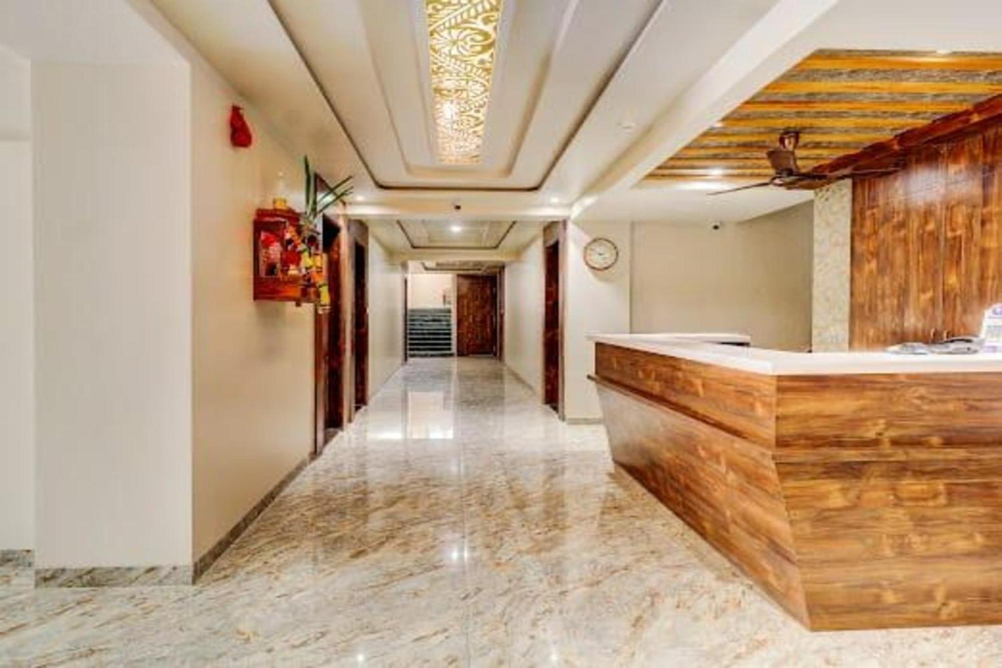 Hotel Apratim Lodging & Boarding Ulhasnagar Экстерьер фото